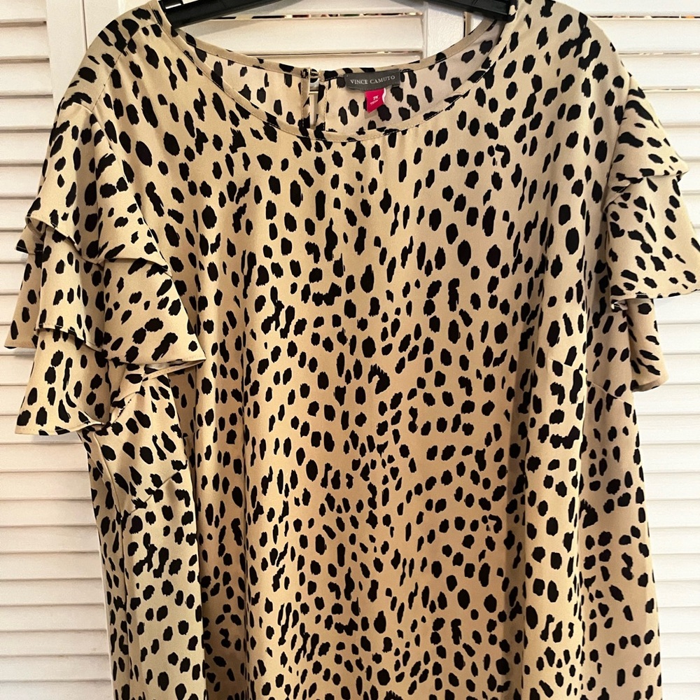 Vince Camuto Tan and Black Leopard Blouse 2x